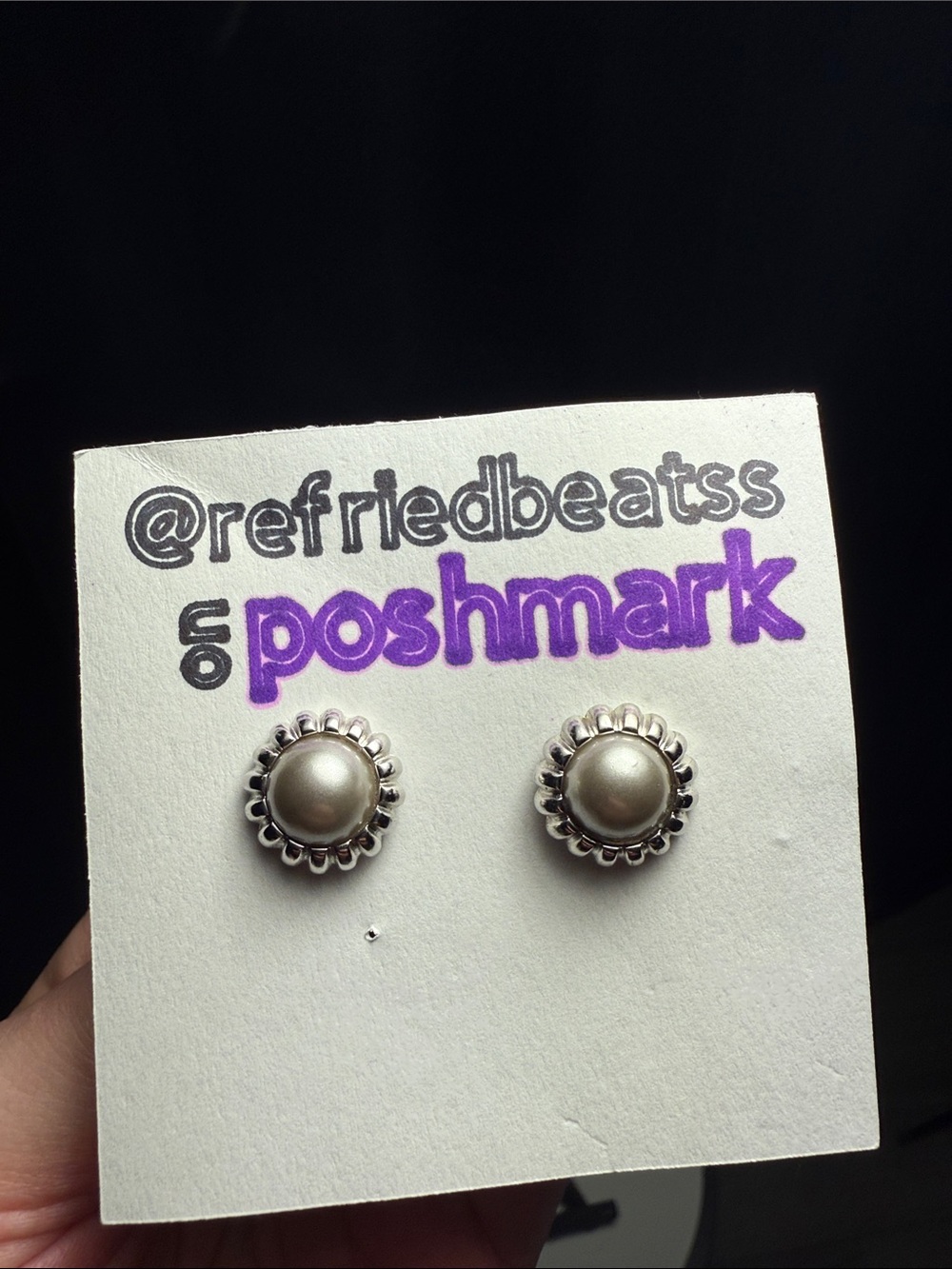 Art & Accessories - Earrings